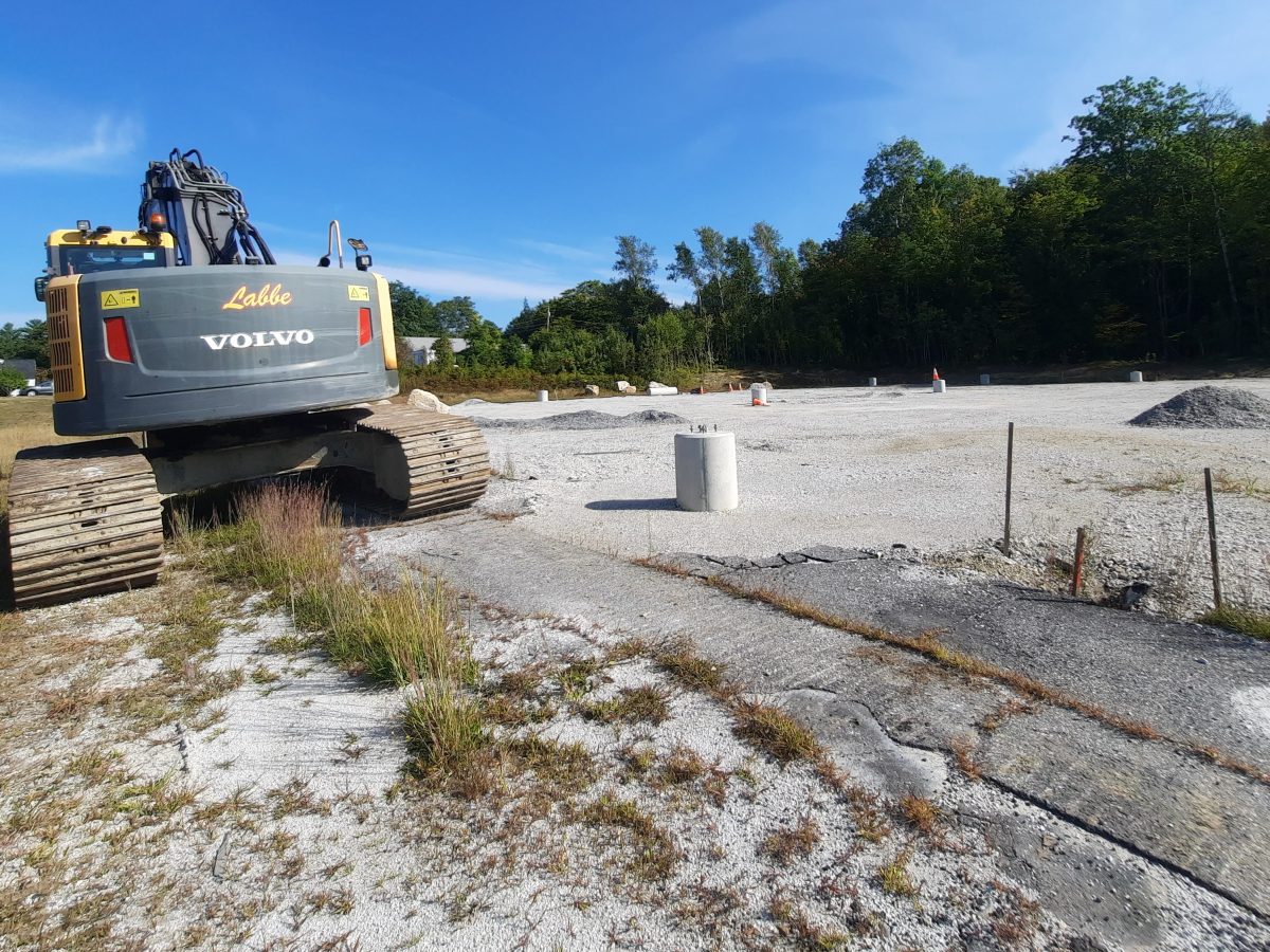 Jay OKs additional money for tennis courts project